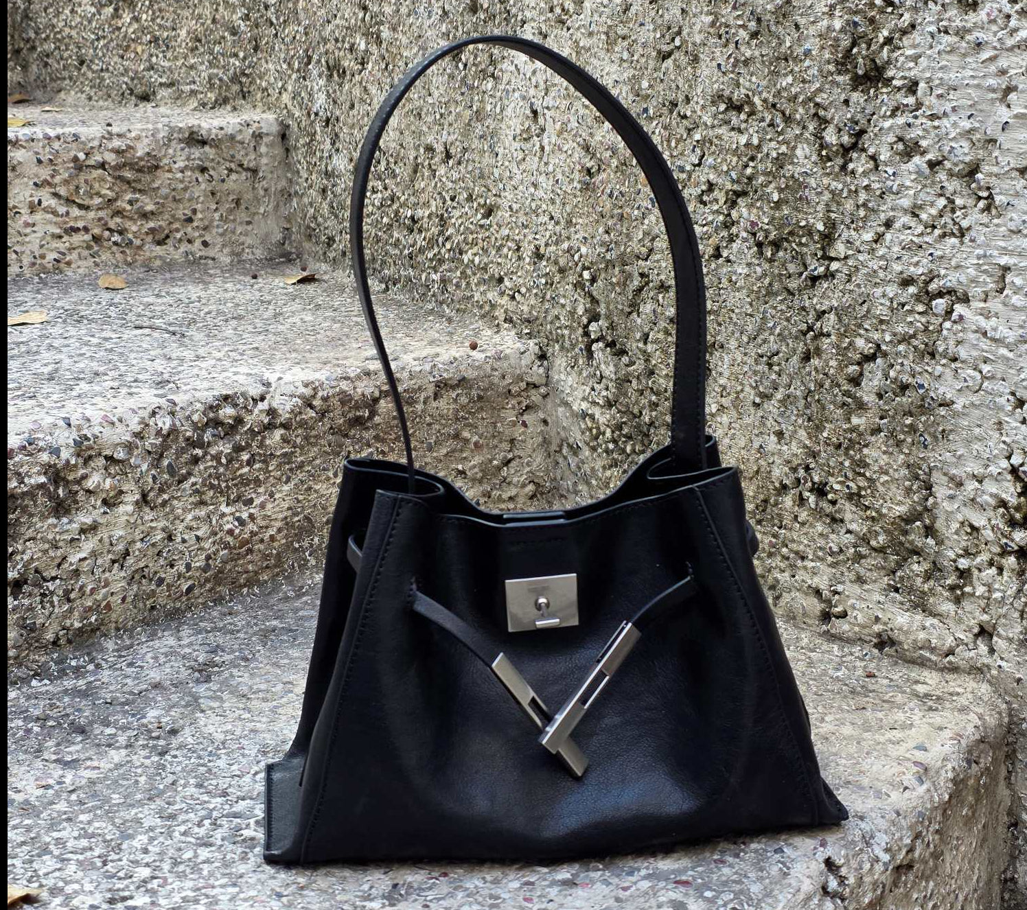 Malinsu Tanned Leather Single Shoulder Bag