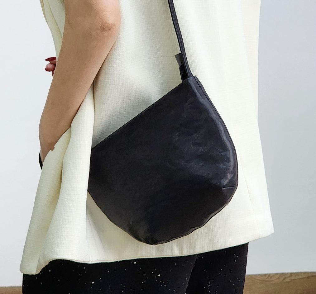 Malinsu soft face armpit crossbody bag